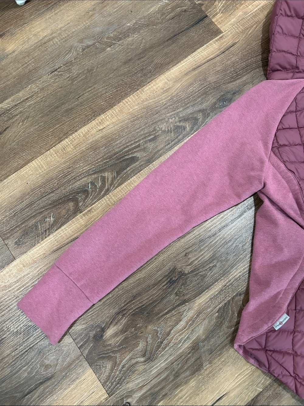 The North Face Womens Endeavor Thermoball Quilted Jacket in Plum | Size Small - Picture 12 of 15